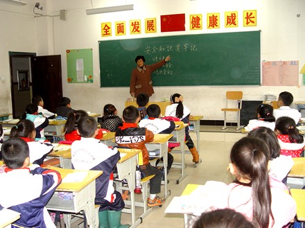 校長親自授課談安全