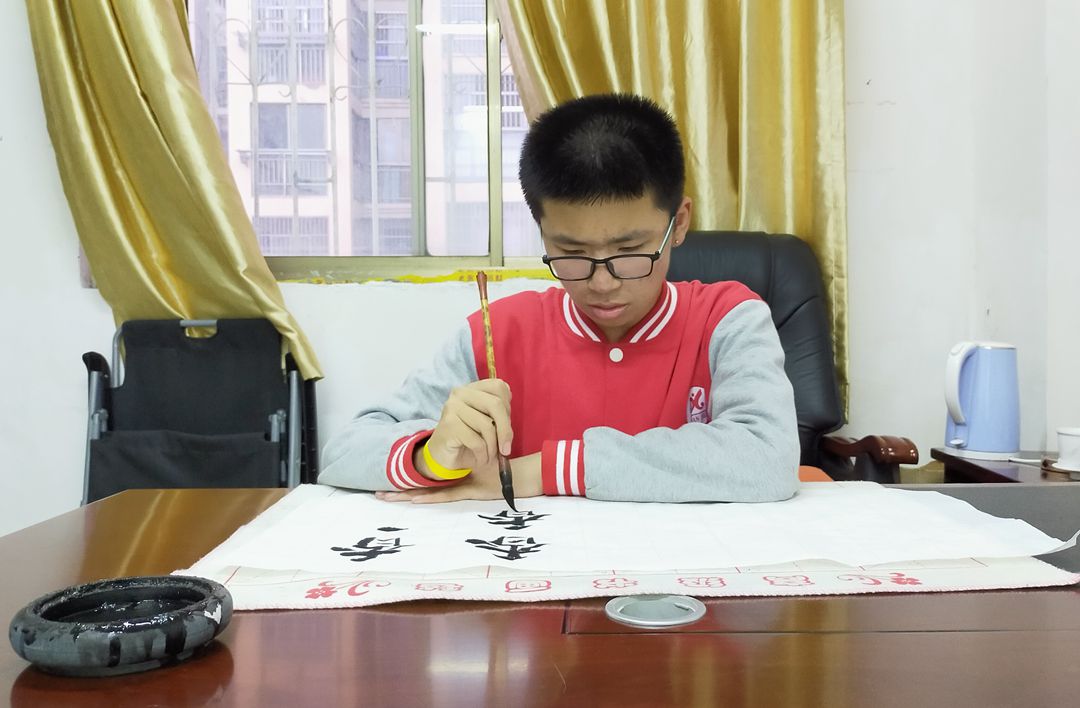 象湖1_副本.jpg 象湖1_副本.jpg