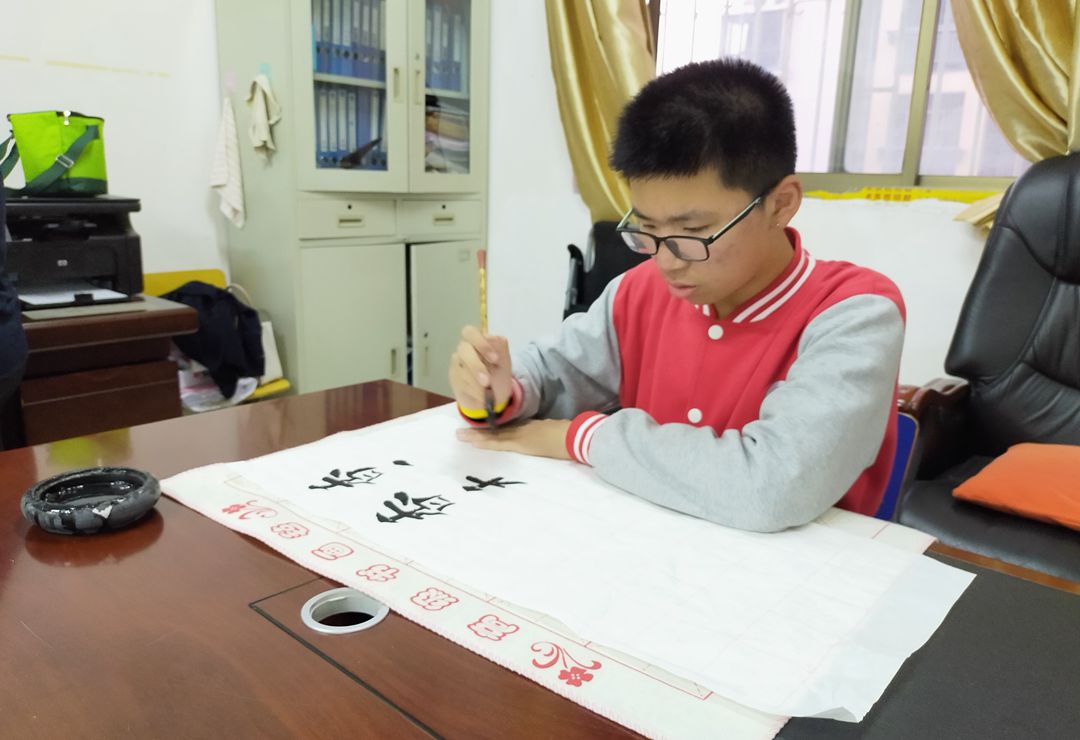 象湖2_副本.jpg 象湖2_副本.jpg