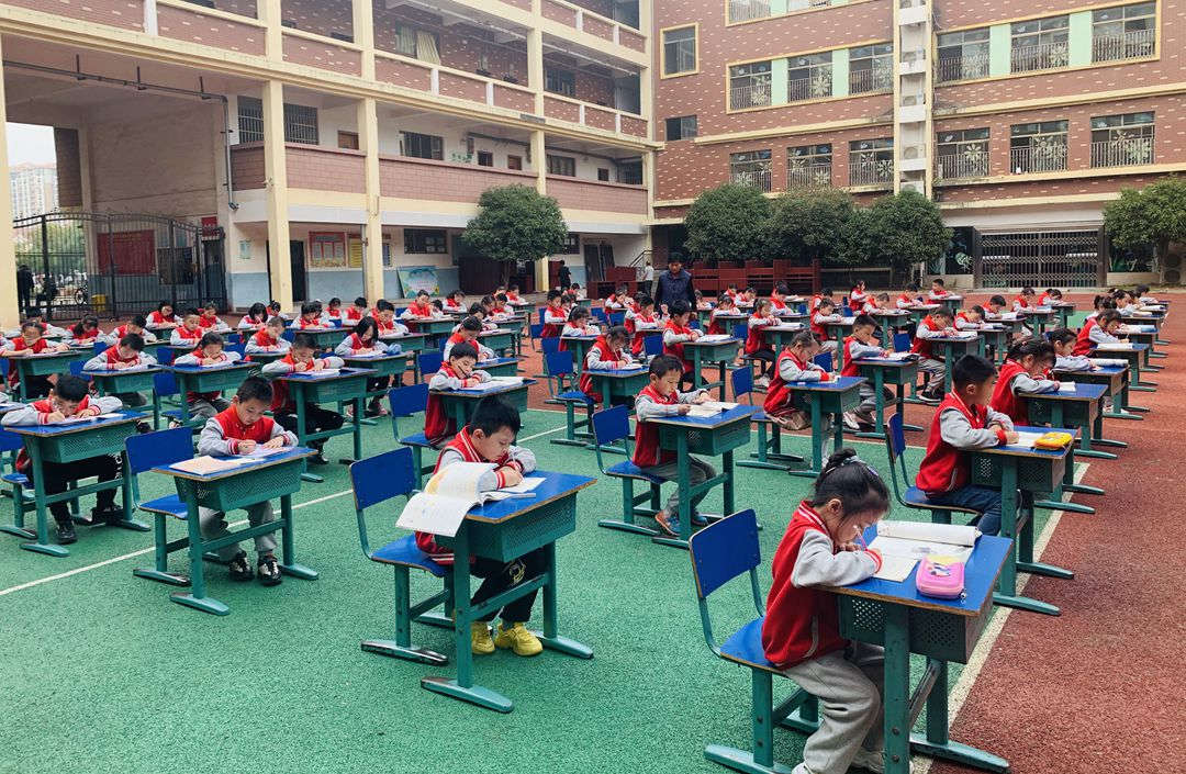 寫字2_副本_副本.jpg 寫字2_副本_副本.jpg