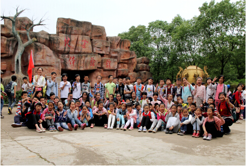 現(xiàn)外象湖校區(qū)組織學生開展春游活動