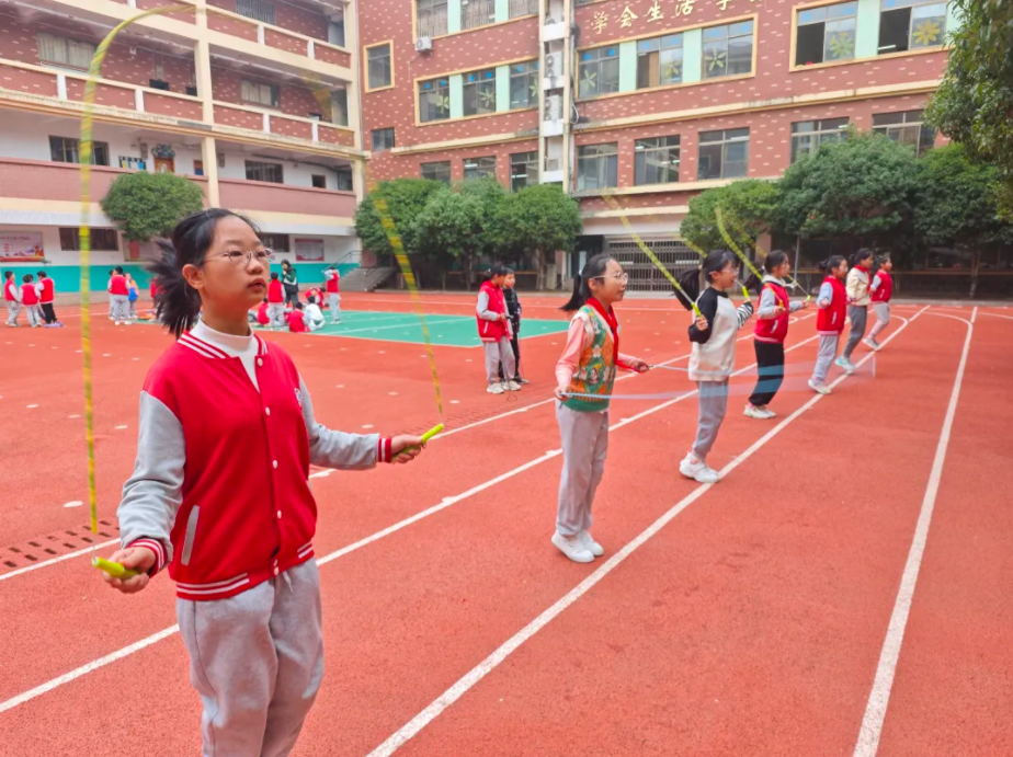 1742004409834687.png image.png